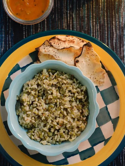 A simple and satisfying meal featuring our Beans Thoran. Here it's served with rice and papadum, showcasing how this humble dish can be the hero of a meal.