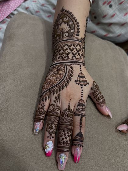 3D Henna Touch - Festive & Occasional Mehndi Minimalist & Chic Henna photo 14