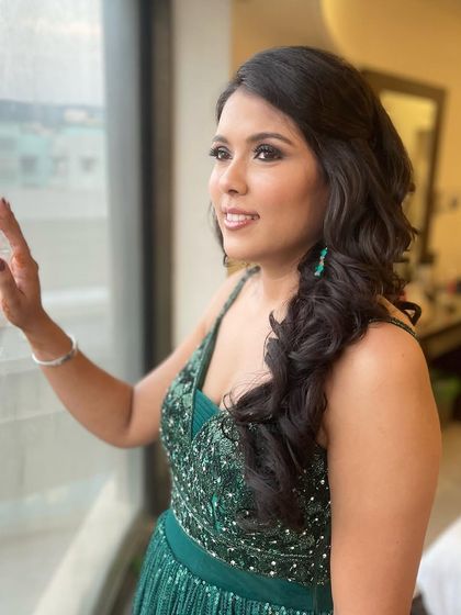 Romantic Waves & Half-Updos photo 151