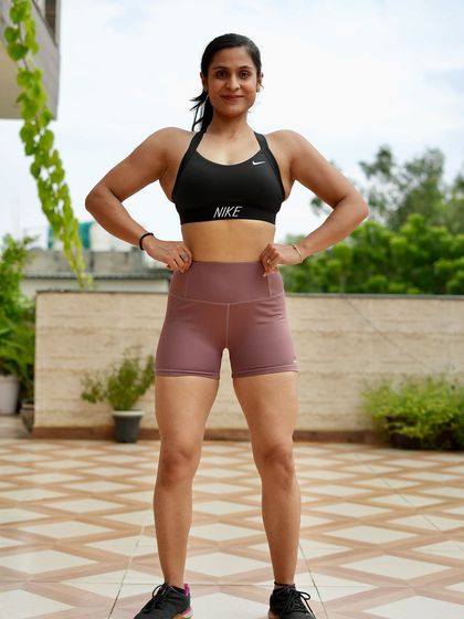 A front pose showing my current physique. Let's crush it this week.