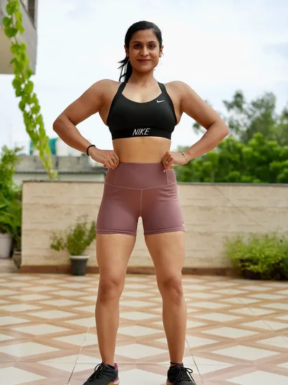 A front pose showing my current physique. Let's crush it this week.