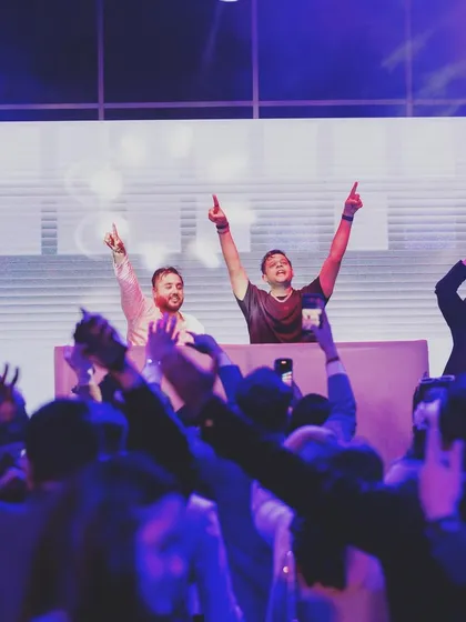 The connection with the crowd is everything. Whether it's a wedding or a club night, my focus is on reading the room and creating a shared experience of pure joy and energy. This is what it looks like when we all join the rage together.
