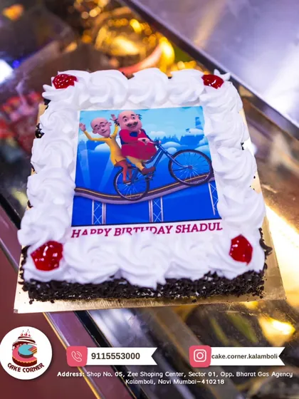 Double the trouble, double the fun with this Motu Patlu photo cake. It's a simple and fun way to celebrate with the beloved cartoon duo.