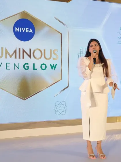 As the host for the Nivea Luminous Evenglow launch, I represented the brand on stage. I specialize in becoming the voice of your brand, clearly communicating your message while keeping the audience captivated.