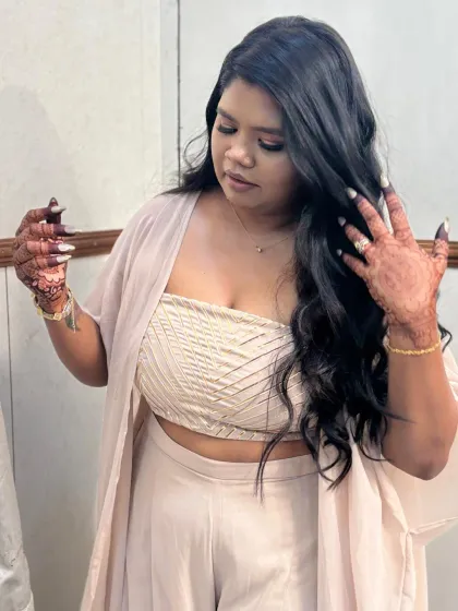 A gorgeous client looking stunning with her festive mehndi.