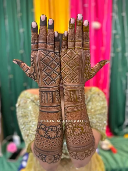 A bridal backhand design with intricate patterns.
