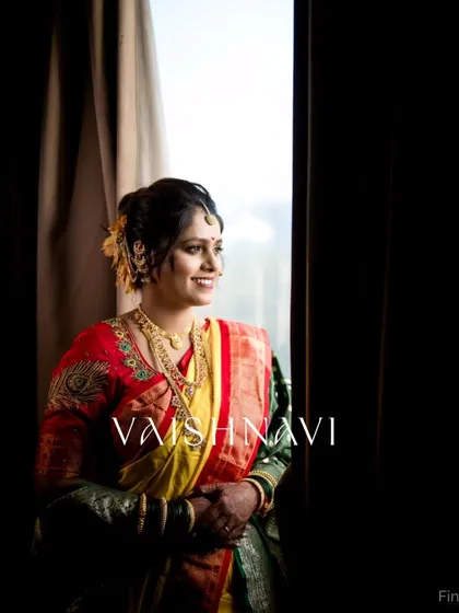 A classic bridal portrait using dramatic window light to create a timeless, painterly effect. We love playing with light and shadow to craft elegant and memorable images of the bride on her special day.