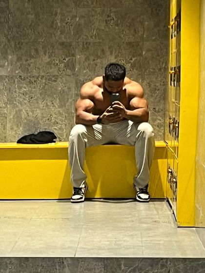 Another shot of quiet contemplation. Even in rest, the mind is on the goal.