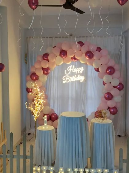 Chic Backdrop & Room Decorations photo 48