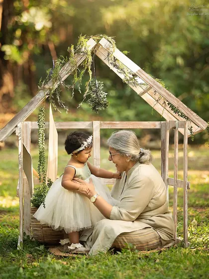 Some bonds are just timeless. Capturing this moment between a grandmother and her granddaughter in this rustic outdoor setting was incredibly special and heartwarming.