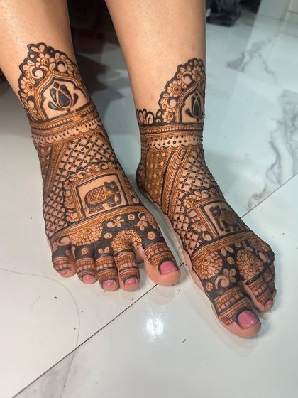 Elegant Feet Mehendi photo 17