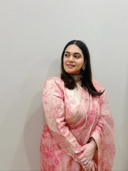 A throwback to this gorgeous floral organza saree from Paulmi and Harsh. I paired it with a statement choker for a look that is feminine, chic, and perfect for the Indian wedding season.