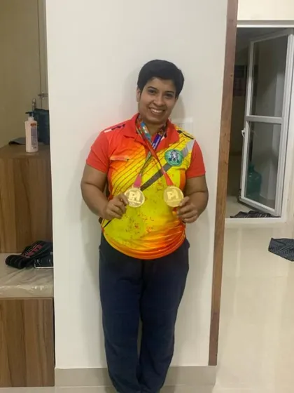 Deepa's incredible performance at the Masters National Bench Press Championship. She added 10kg to her bench in 12 weeks, won gold with an 80kg press, and even won the equipped category while competing raw.