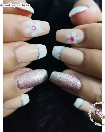 Nail Art & Extensions