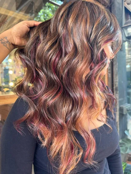 A close-up of the caramel and red highlights. It's a great way to add a bit of color without a full commitment.