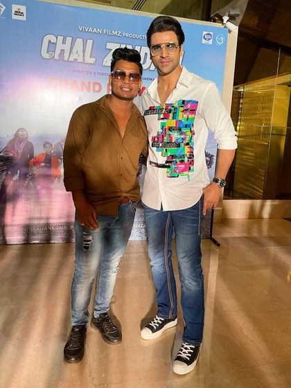 On Set & With The Stars photo 8