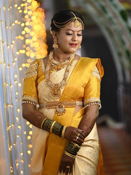 Aarvi The Designer Vastra - Custom Ethnic & Bridal Wear Design Our Beautiful Clients & Their Stories photo 6