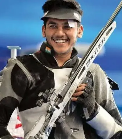 Congratulations to Aishwary Pratap Singh Tomar of India on his Gold medal win in Men's 50m Rifle Three Positions at the ISSF World Cup.