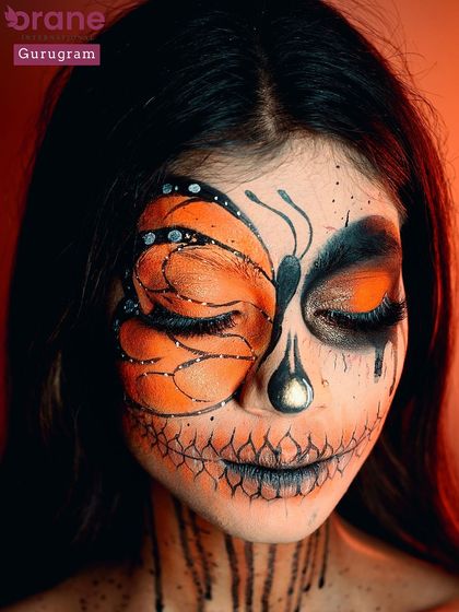 This half butterfly, half skull makeup is a popular and challenging fantasy look. It requires skills in both beauty makeup and SFX face painting, both of which I cover in my courses.