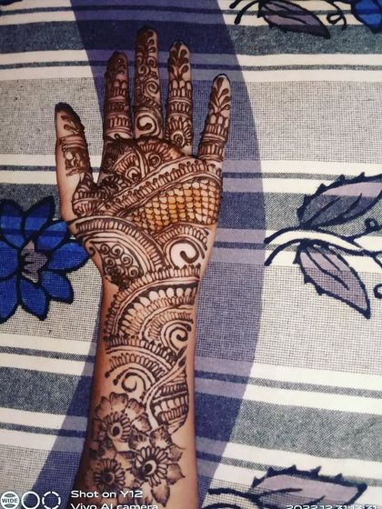 Chandu - Guest & Party Mehendi Elegant Arabic & Bail Designs photo 5