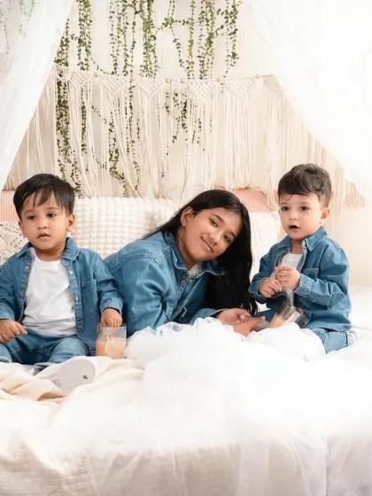Getting all the siblings in one frame, dressed in matching denim, is just the cutest. I love capturing the dynamic between older brothers and sisters and their new baby.