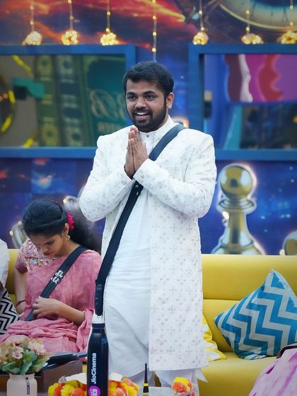 White is always right. This elegant white chikankari kurta set was also designed for Dhanraj Achar. It’s a classic, graceful outfit suitable for any special pooja or family function.