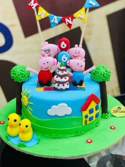Kids' Character & Cartoon Cakes photo 23
