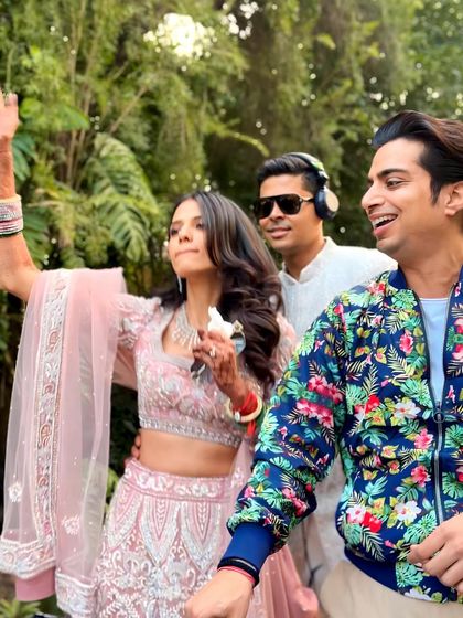 Chetan Kapoor - Wedding DJ Services At The Helm: Moments with Guests photo 3