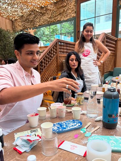 Paint Bar - Corporate Events & Team Building Crafty Creations: Jesmonite & Puzzle Art photo 17