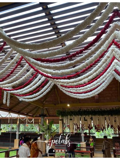 Petals - Wedding Decoration & Styling Exquisite Floral Details photo 11