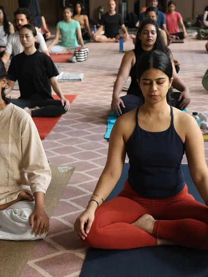 The energy of a room full of people breathing and moving together is powerful. This is from our incredible weekend workshop with the legendary Eddie Stern, where we all came together to learn and grow. This is the community and connection that is at the heart of The Shala.