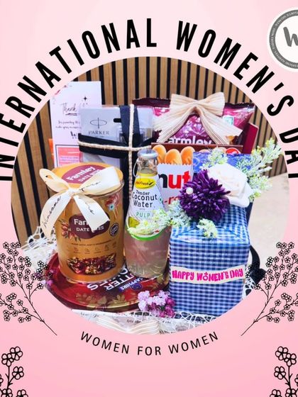 Gifts for Her (Beauty & Pamper Hampers) photo 11