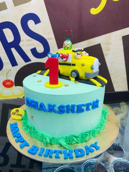 Kids' Character & Cartoon Cakes photo 48