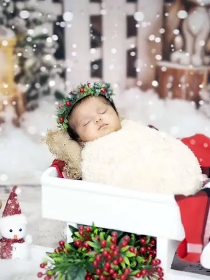 A wider view of the winter wonderland I created for this newborn Christmas shoot. I love designing detailed and immersive themes.