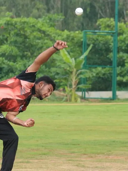 A glimpse into our bowling training, where a young fast bowler is captured in full stride. Our coaching emphasizes proper form and technique to maximize pace and accuracy.