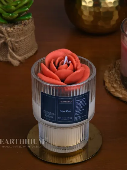 A warm, coral-toned rose in my ribbed glass jar. This color adds a lovely warmth to any decor style.
