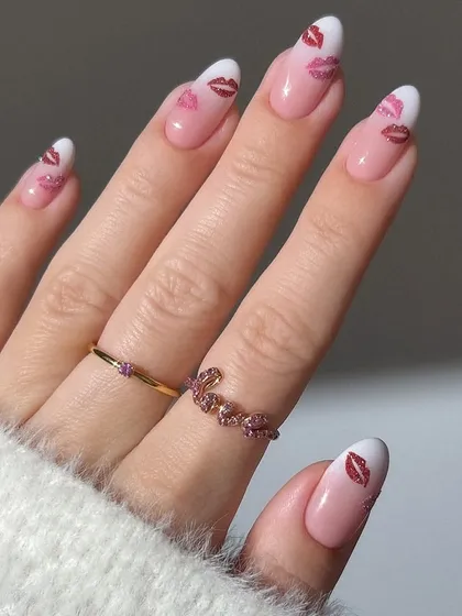 A cute and flirty Valentine's design. We created a soft, baby boomer ombré effect and added adorable little lipstick kiss marks for a playful touch.