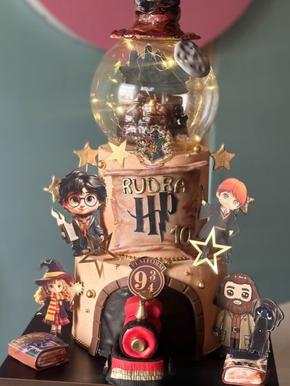 L'amour Sugar - Bespoke & Designer Cakes Magical Cakes for Little Ones photo 27