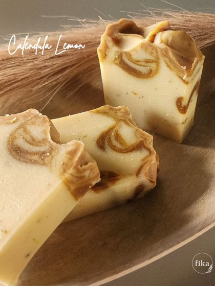 My Calendula Soap Bar is a game-changer for sensitive skin. Made with calendula-infused oils and petals, it's a powerhouse for soothing irritation, supporting skin healing, and providing gentle hydration.