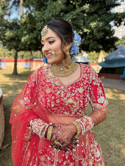 Classic Red & Pink Bridal Looks photo 89