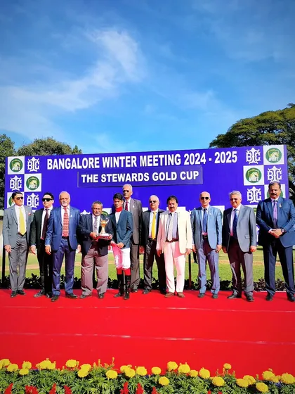 The winning team of the Steward Gold Cup.