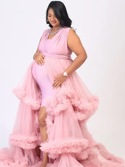 Celebrating this beautiful mom-to-be. It's an honor to be part of such special milestones in my clients' lives.
