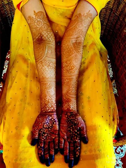 Henna by Arsh - Bridal Mehendi Sacred Moments: Nikkah & Ceremony photo 25