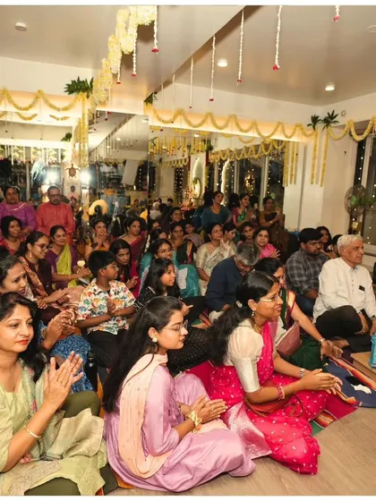 The energy of our community is the heart of Aikia Yogashala. Here is a look at our Janmashtami celebration, where our space was filled with devotion, soulful bhajans, and the collective joy of celebrating the divine.