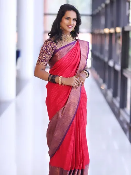 These images showcase various clients and models in simple, elegant sets perfect for attending weddings or family functions. I have a wide range of such pieces for rent.