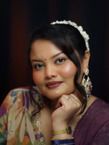 Your Go-To Looks: From Daily Wear to Festive Glam photo 14