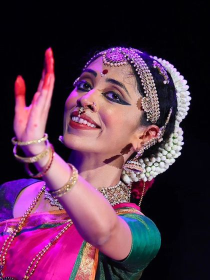 Divya Hoskere - Bharatanatyam Dance Performances Shringara Sharanagati: The Surrender in Love photo 5