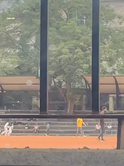 Watching a match in progress. Every game is an opportunity to learn and prepare for the next challenge, embodying the principle of "without pain, there is no gain."