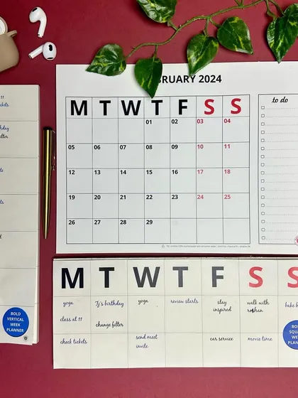 The complete 'Bold Collection' for an organized 2024. The weekly and monthly planners work together to help you manage daily details and see the big picture.