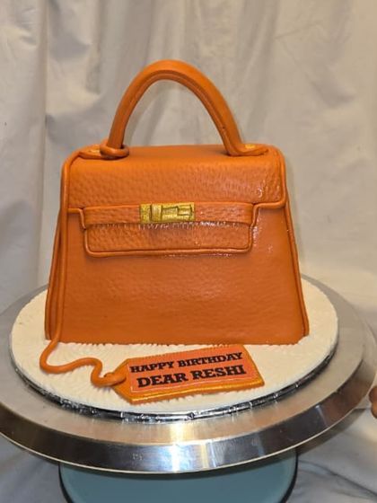 3D Sculpted & Novelty Cakes photo 15